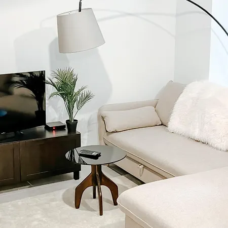 Apartamento Aya - Renovated Air-conditioned Duplex With Garden *