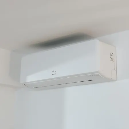 Aya - Renovated Air-conditioned Duplex With Garden Appartement *