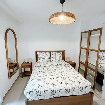 Aya - Renovated Air-conditioned Duplex With Garden Ницца
